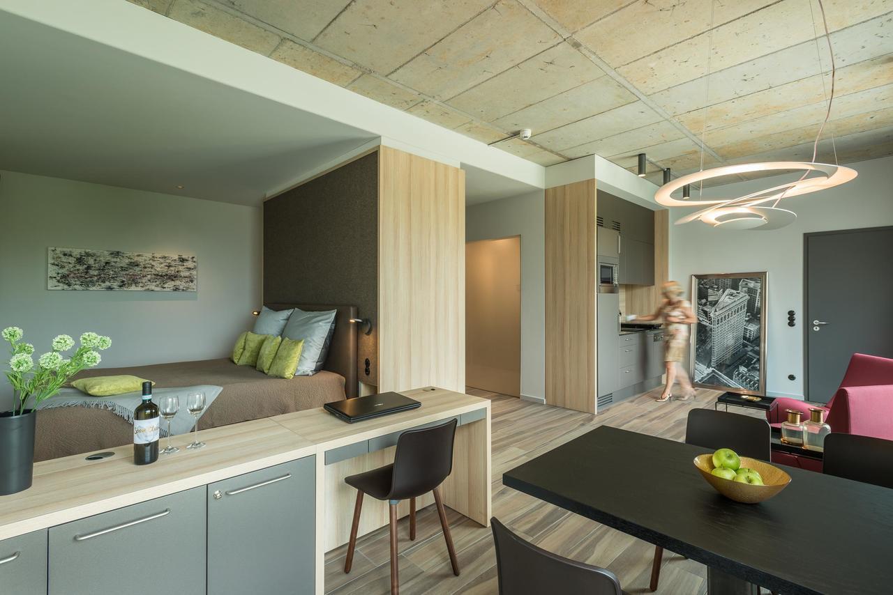 Golden Ball, Exclusive Serviced Apartments Munich Aschheim Esterno foto