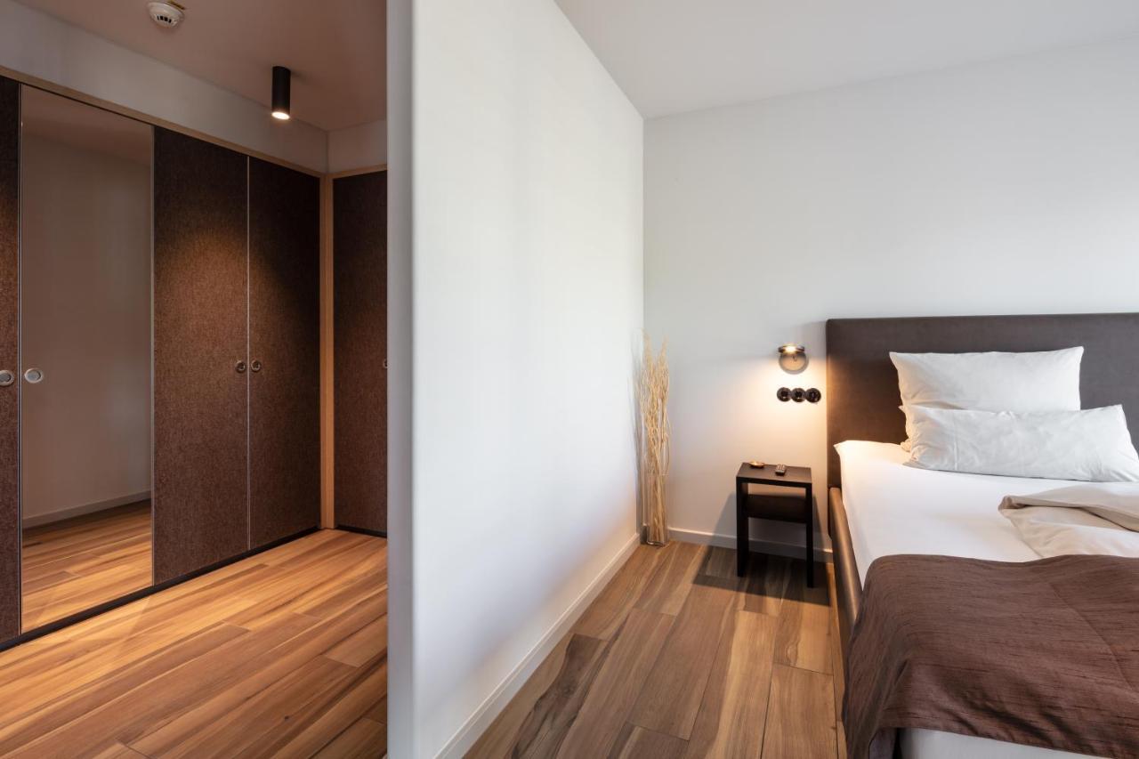 Golden Ball, Exclusive Serviced Apartments Munich Aschheim Esterno foto