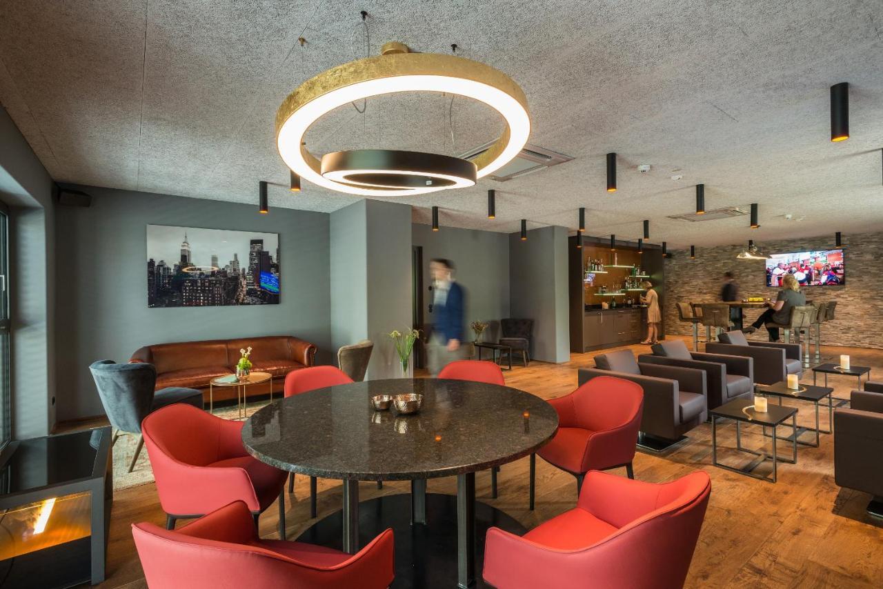 Golden Ball, Exclusive Serviced Apartments Munich Aschheim Esterno foto